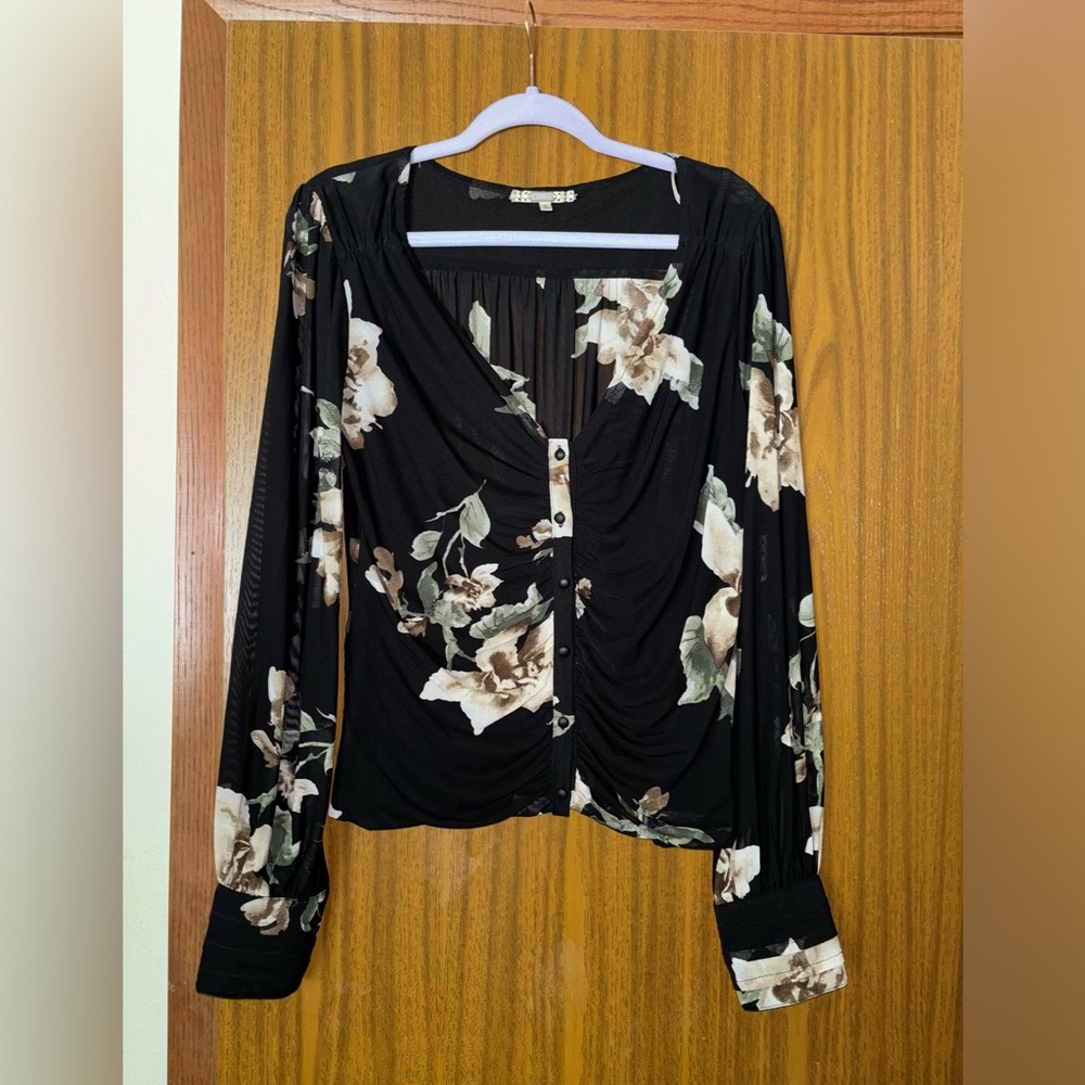 NWOT Gimmicks Silky Blouse